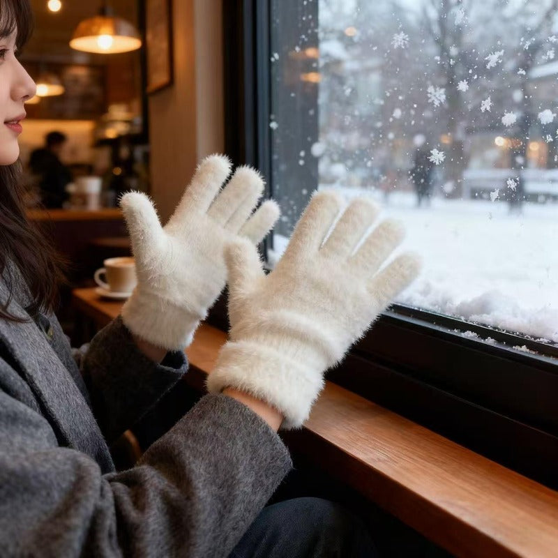 Women's Windproof Plush Gloves, Stylish and Warm Autumn\u002Fwinter Gloves with a Fashionable Design, the Perfect Choice for Gifting. Suitable for Outings, Outdoor Activities, and Cycling, Offering Excellent Warmth