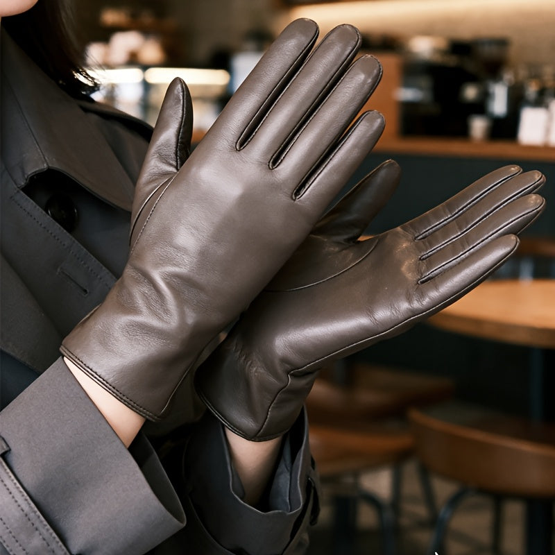 Women'S Warm Gloves Made of First Layer Lambskin with a Wool Lining